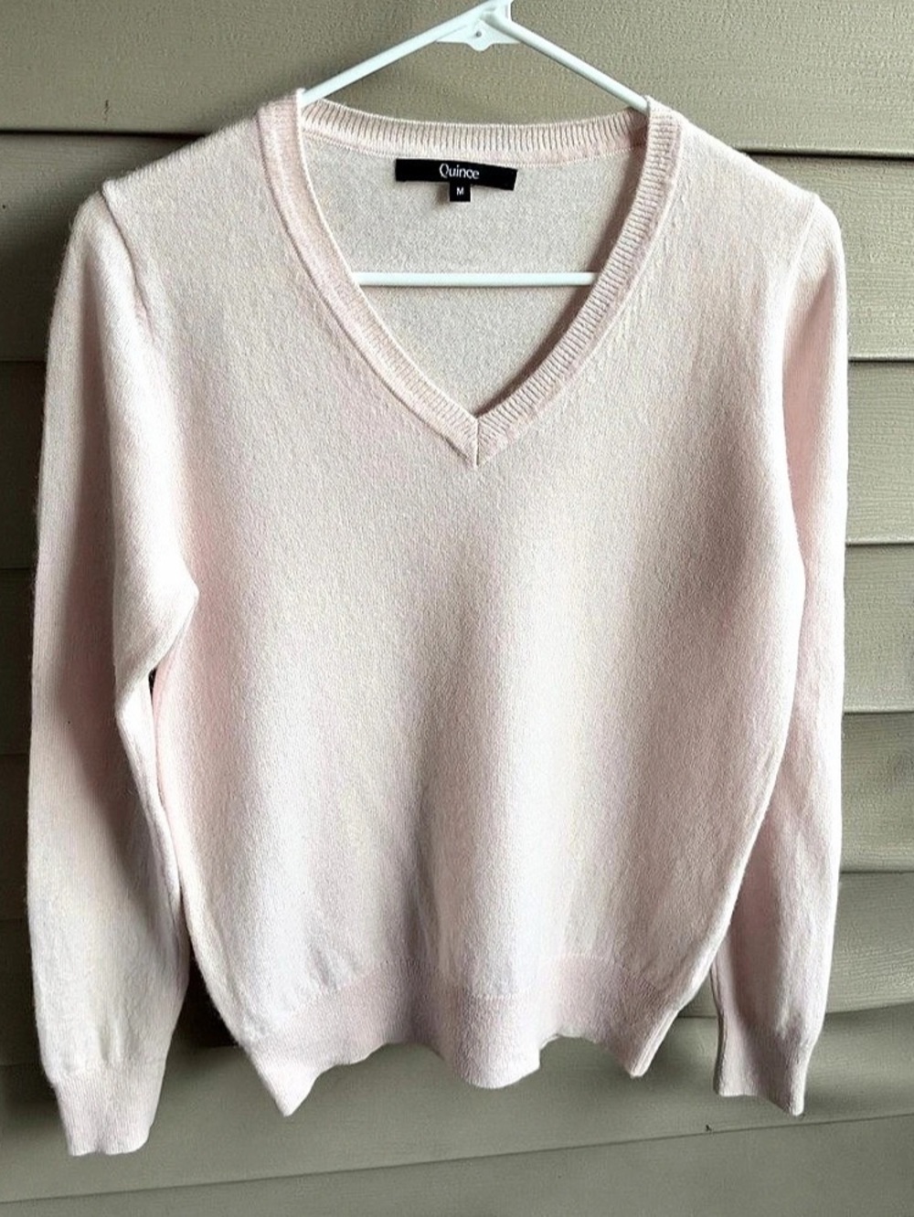 100% Cashmere Women V-Neck Old Money Sweater Size M Powder Pink Clean Girl Luxe